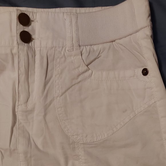 White skirt - Picture 3 of 6